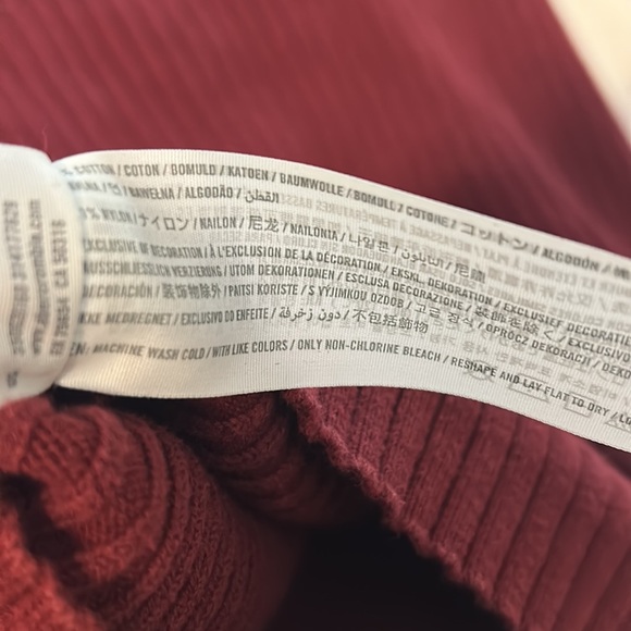 Red Hollister Lace Up Ribbed Long Sleeve Shirt - Picture 9 of 9